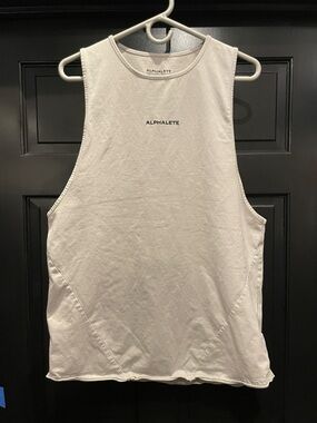 Alphalete Men’s Light Gray Athletic Muscle Tank